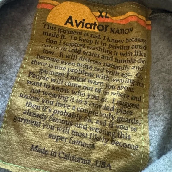 AVIATOR NATION Camouflage crewneck Sweatshirt with bright pink heart🩷NWOT🩷 - Picture 2 of 13